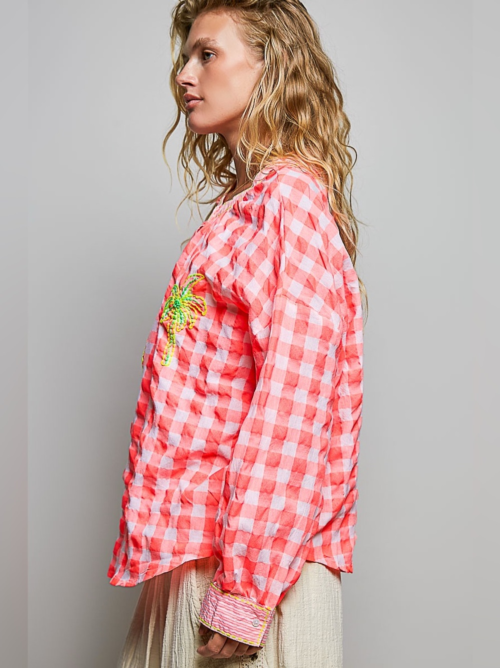 POL Gingham Embroidered Palm Tree Blouse - Picture 5 of 7